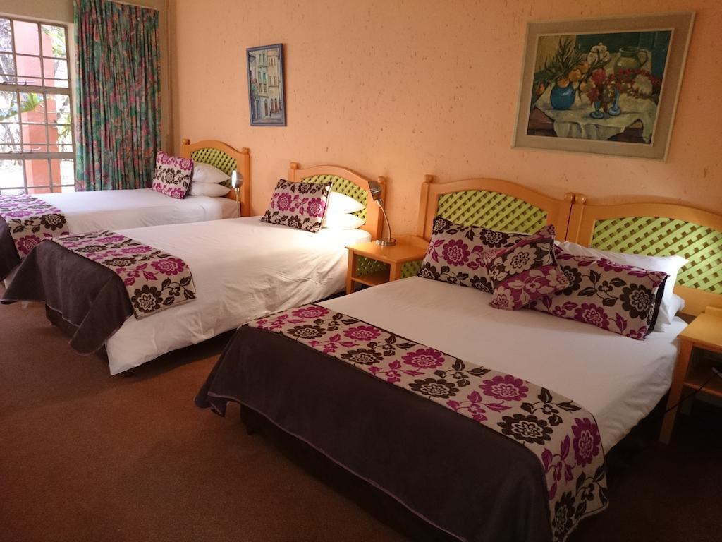 Hornbill Lodge Magaliesburg Zimmer foto