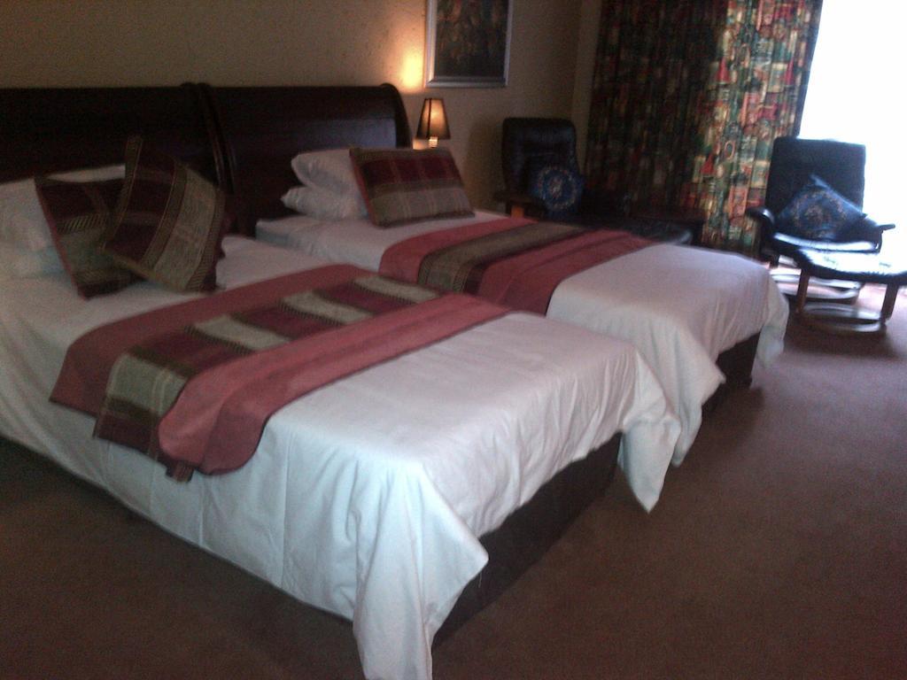Hornbill Lodge Magaliesburg Zimmer foto